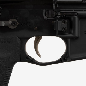 MOE® Enhanced Trigger Guard Polymer (AR15/M4) | MAGPUL