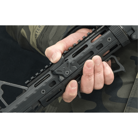 Ultra Slim Angled Foregrip (M-LOK/Picatinny) | UTG®