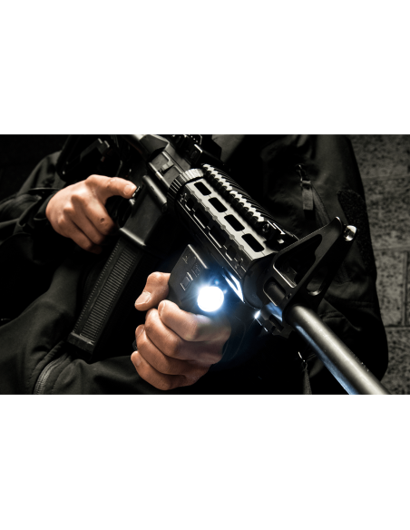 UTG® Polymer Grip Light, 400 Lumen UTG & UTG Pro - 6 UTG® Polymer Grip Light, 400 Lumen UTG & UTG Pro - 6